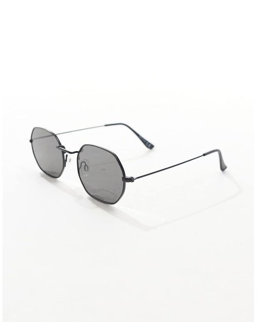 Gafas De Sol Negras Con Montura De Metal En Ángulo Y Lentes Ahumados De ASOS de hombre de color Black