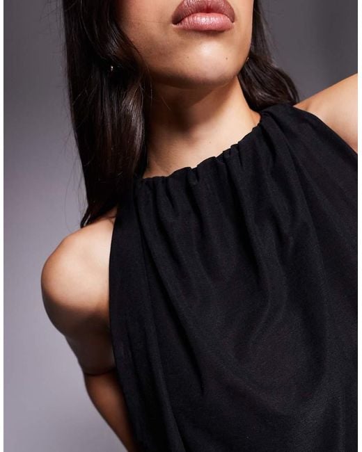 Top Con Cuello Halter Y Bajo Abullonado De ASOS de color Blue