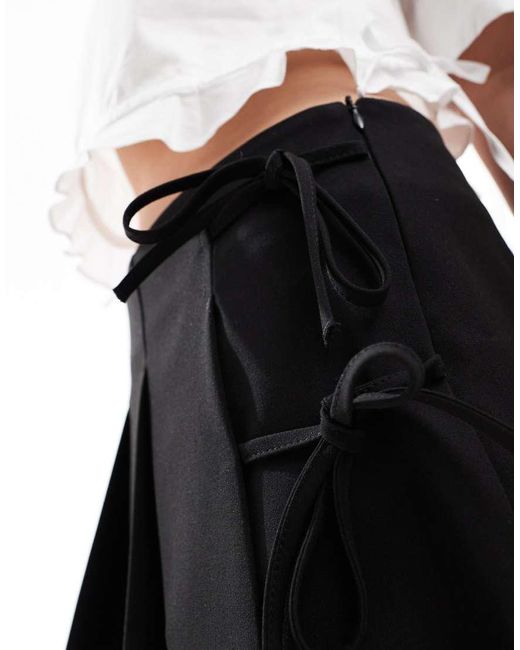 Bershka White Bow Front Pleated Tailored Mini Skirt