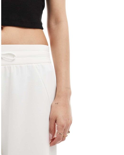 agon® White Classic Joggers