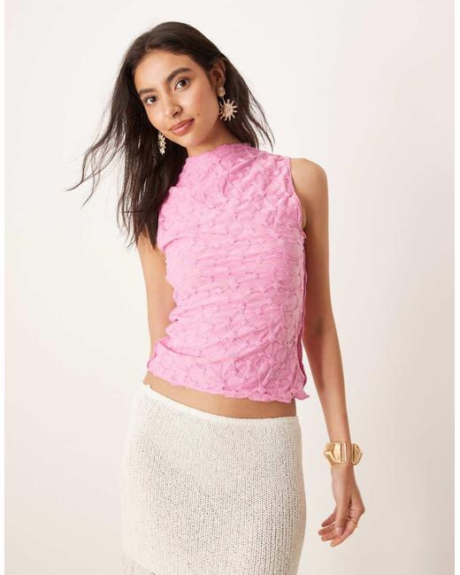 Top De Corte Slim Con Cuello Alto De Tejido Texturizado De Mango de color Pink
