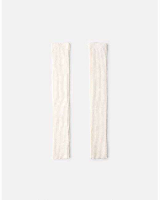 Scaldamuscoli Écru A Coste di Bershka in White