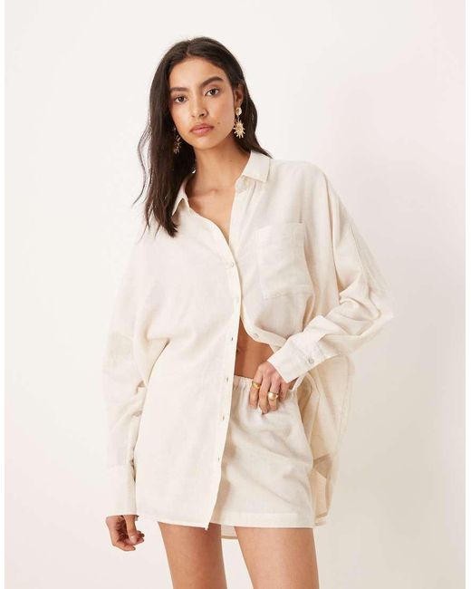 Camisa Playera Beis Extragrande De Tejido Con Lino Belle De -Neutro ASOS de color Natural