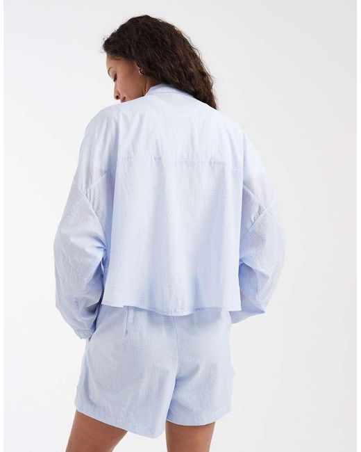 Nike White Funnel Neck Cropped Windrunner Jacket