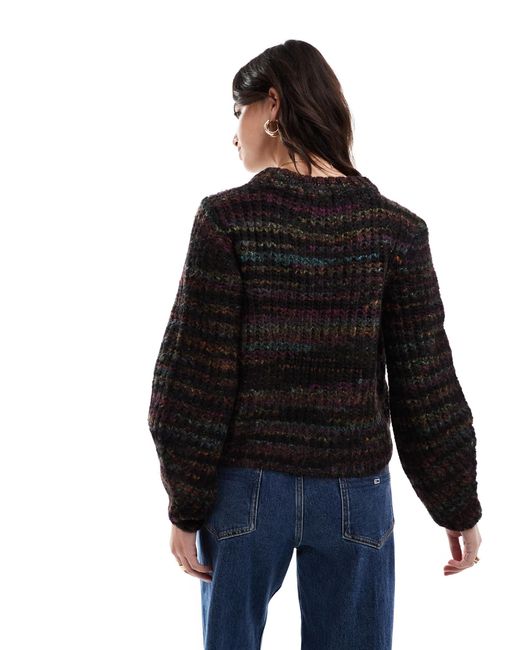 ONLY Black – er strickpullover mit mehrfarbiger spike-dye-färbung