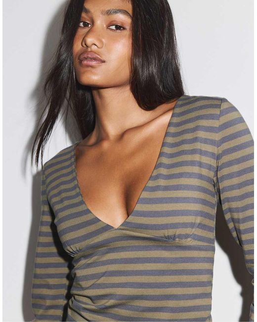 Stradivarius Green Under-bust Cut Long Sleeve T-shirt