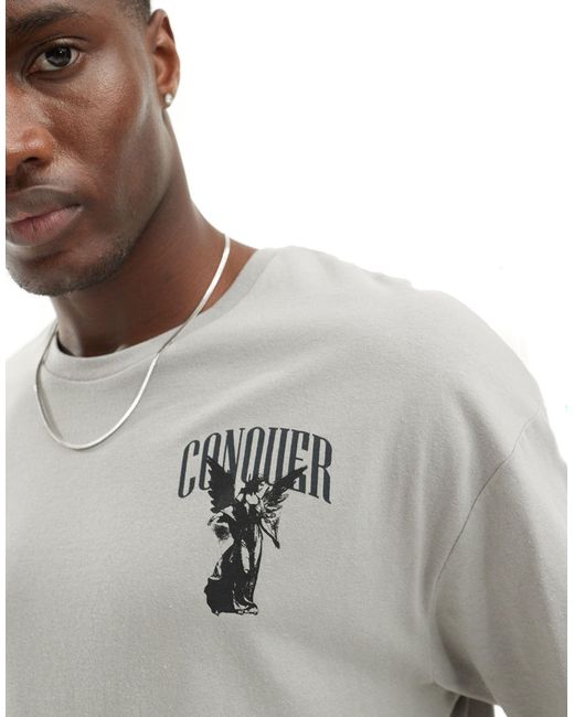 Camiseta extragrande con estampado en la espalda "conquer" ADPT de hombre de color Gray