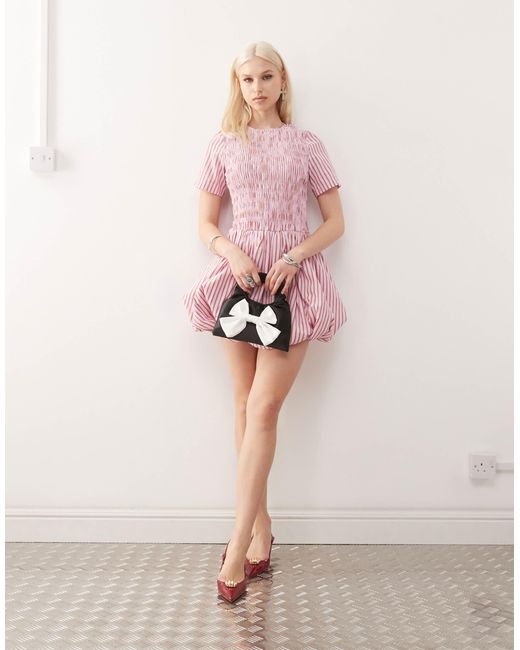 Amy Lynn Pink – eleanor – minikleid mit streifen und ballonsaum