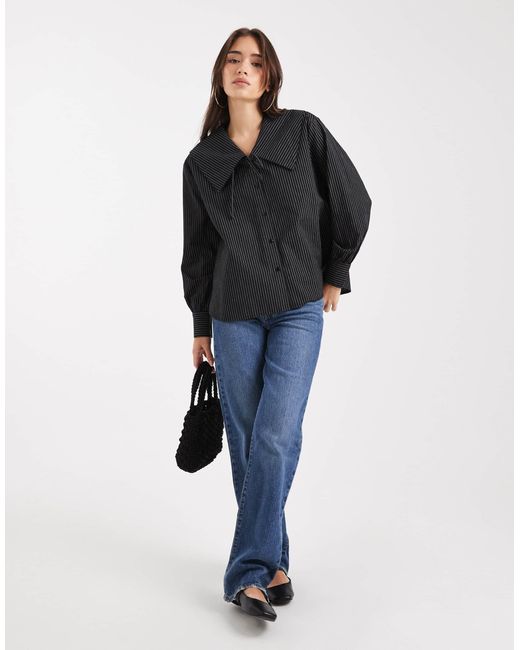Wednesday's Girl Black Collar Detail Pinstripe Oversized Blouse