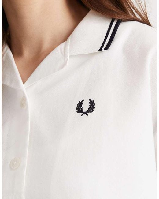Fred Perry White Tipped Placket Detail Logo Shirt