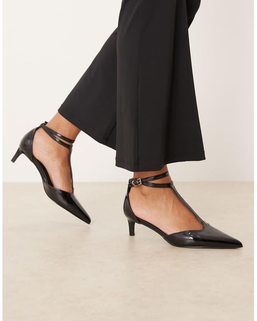 Zapatos Negros De Tacón Bajo De Charol Tosha De Raid de color Black