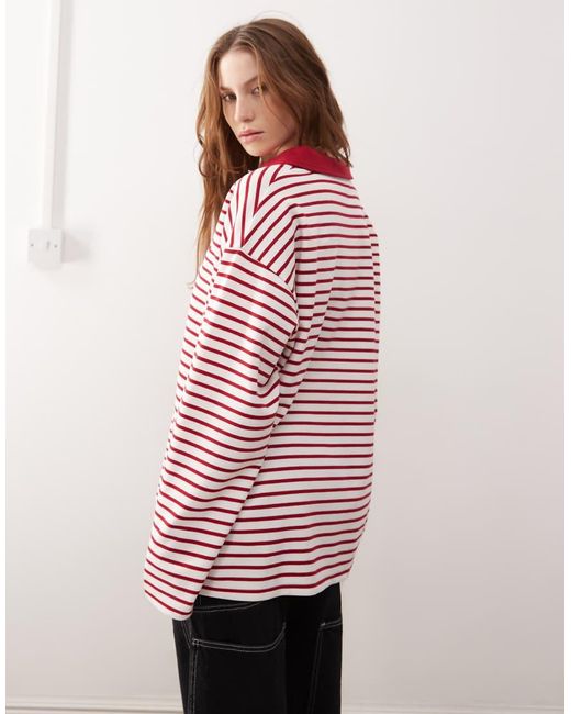 Collusion Gestreept Rugbyshirt Met Borduursel Op De Borst in het Red