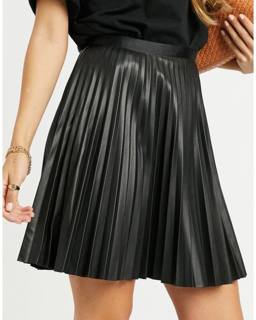 Leather effect 2025 pleated skirt