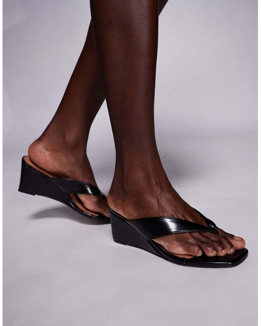 River Island Brown Toe Thong Wedge