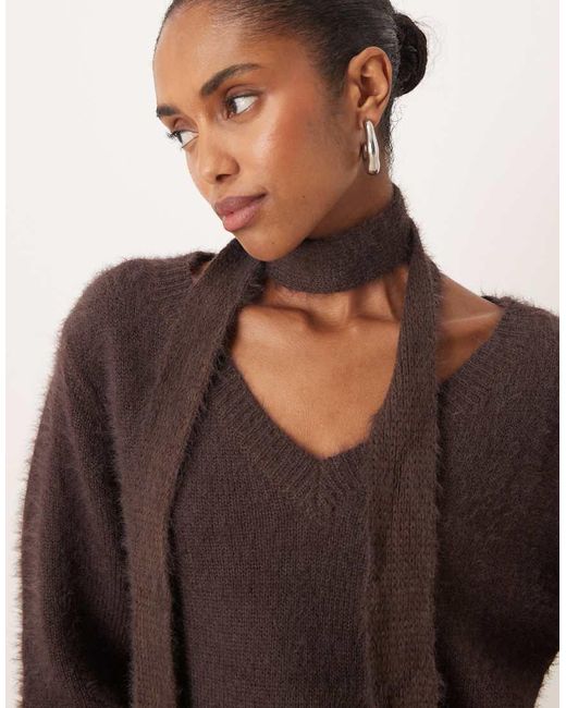 Motel Brown Dikara V Neck Fluffy Slouchy Jumper With Matching Scarf