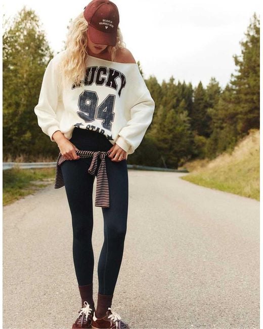 Stradivarius Asymmetrisch Sweatshirt Met Print in het White