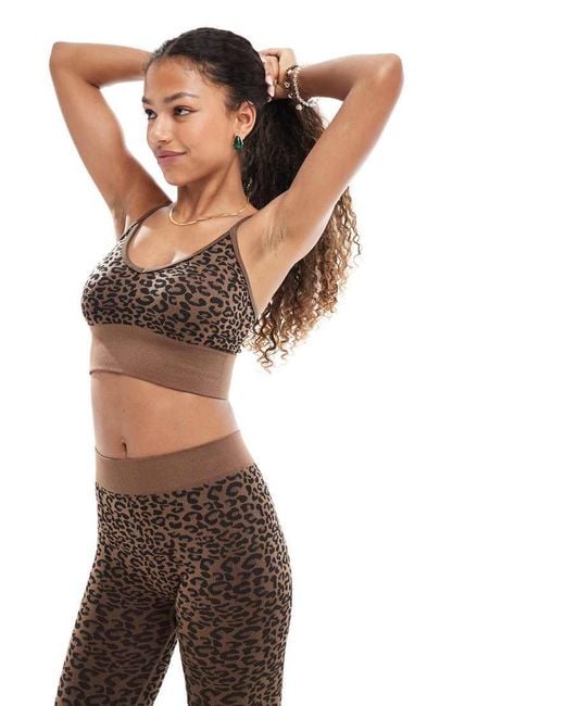 Bralette Con Estampado Animal Sin Costuras De (Parte De Un Conjunto) ONLY de color Brown