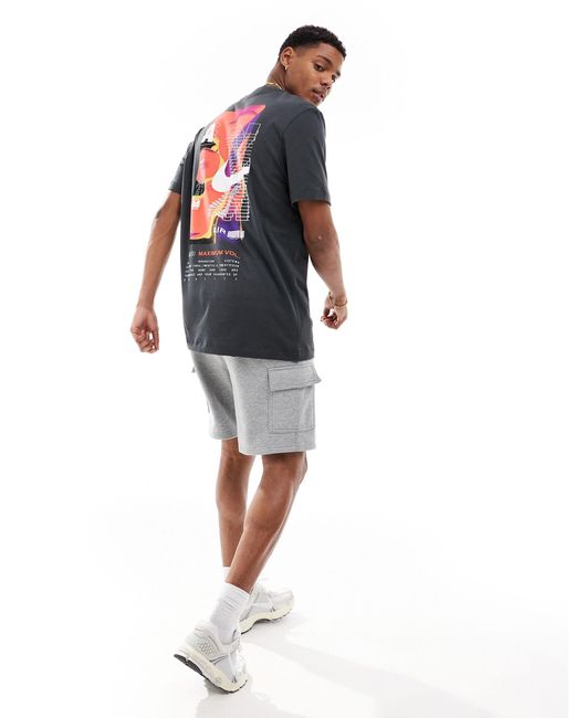 Camiseta gris oscuro con estampado trasero Nike de hombre de color Gray