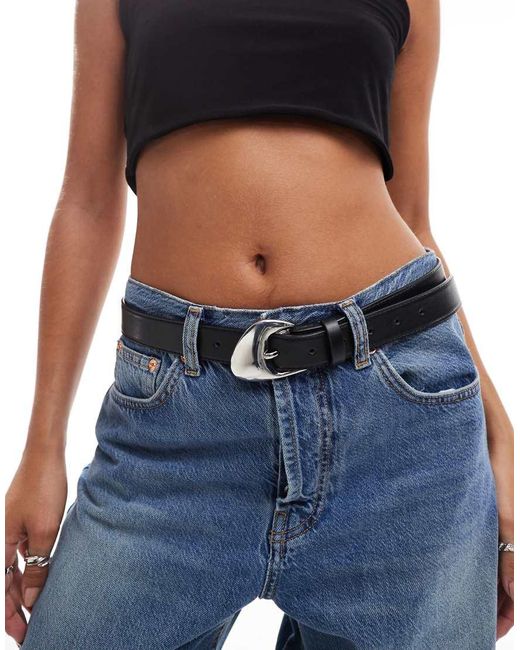 Cinturón Para Vaqueros Con Hebilla Angular De ASOS de color Blue