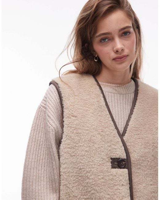 ARKET Natural – oversize-weste aus lammfellimitat