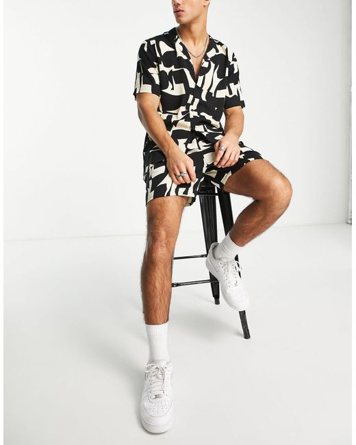 New Look Short With Mono Abstract Print in White for Men | Lyst