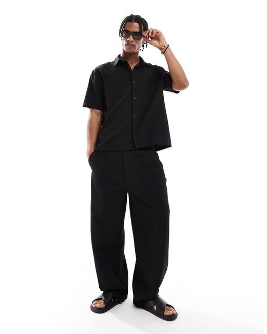 Camicia Comoda Plissé Nera di Bershka in Black da Uomo