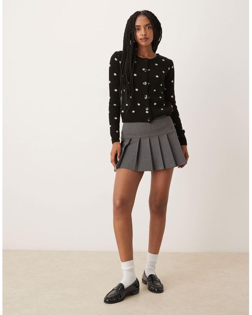 ASOS Black – figurbetonte strickjacke