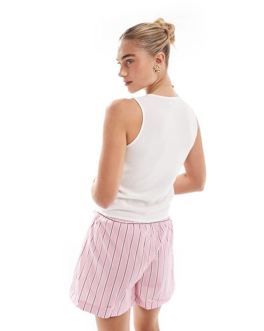 esmé studios Exclusives in het White