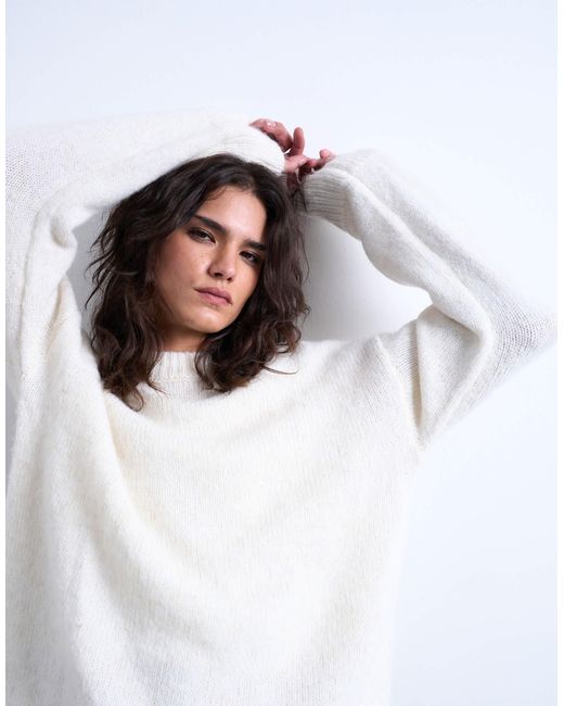 TOPSHOP White – flauschiger strickpullover
