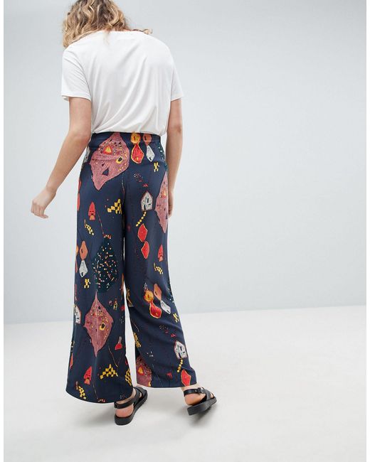 Weekday Denim Wide Leg Trousers in Blue 
