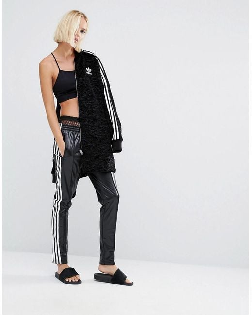 adidas Originals Originals Three Stripe Wet Look Sweat Pants in Black | Lyst