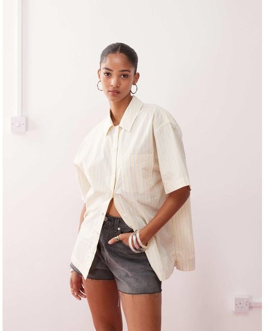 Chemise oversize à manches courtes et rayures - /jaune beurre Monki en coloris Pink
