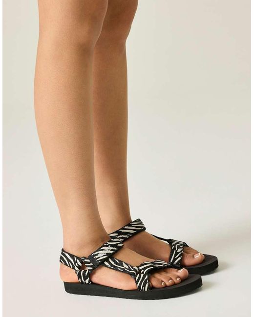Regatta Black Vendeavour Quick-Drying Sandals