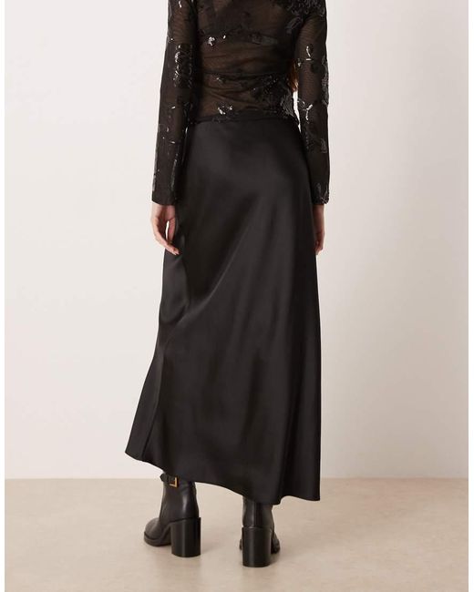 Gonna Lunga di Mango in Black