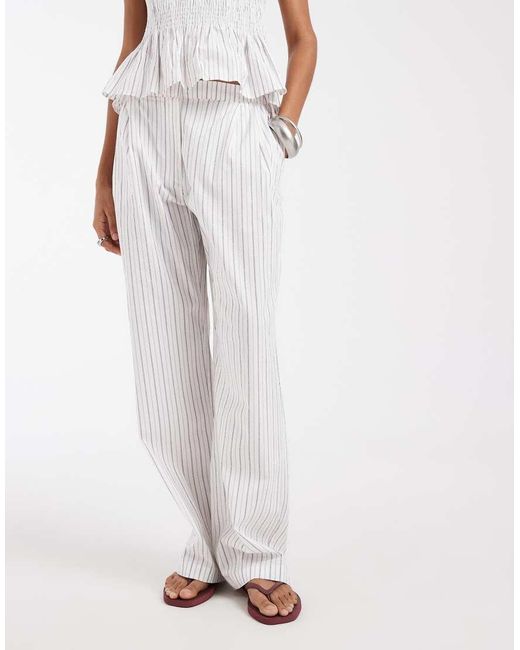 Pantalones Blancos A Rayas Negras De Pernera Ancha Sin Cierres De Popelina (Parte De Un Conjunto) Vero Moda de color White