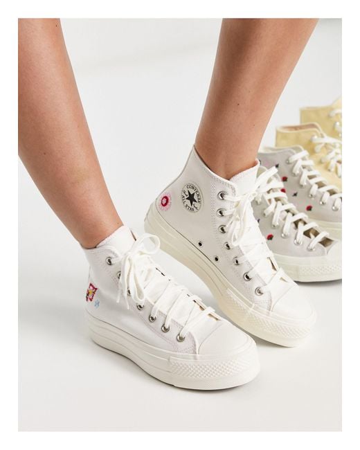 Converse Rubber Chuck Taylor Lift Floral Embroidery Platform Trainers in  White | Lyst