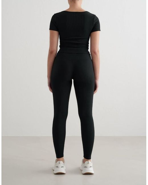 Aim'n Black Ribbed Performance Short Sleeve