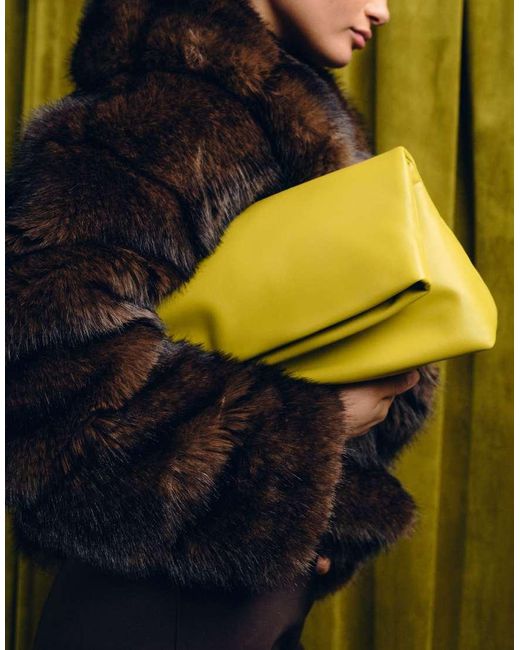 ASOS Langwerpige Clutch Tas in het Yellow