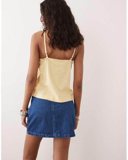 Minifalda Vaquera Azul Con Lavado Pulcro ASOS de color Blue