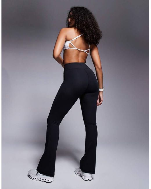 4505 Hourglass in het Gray