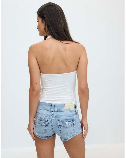 Top Basic Allacciato Al Collo di Stradivarius in White