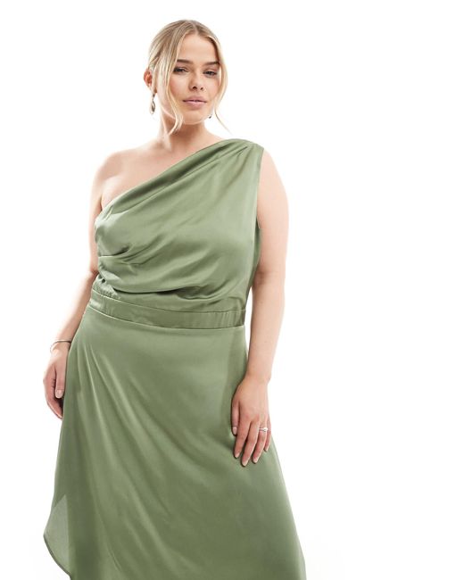 L'invitée - robe longue asymétrique en satin avec jupe cache-cœur - foncé Tfnc Plus en coloris Green