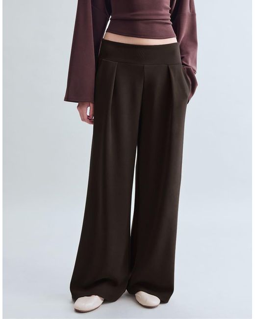 Stradivarius Black Soft-touch Wide-leg Trousers With Darts