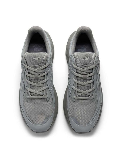 Fresh Foam di New Balance in Gray da Uomo