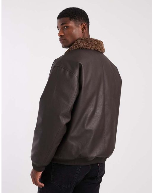 Chaqueta De Estilo Entrenador De Cuero Sintético Con Solapas De Borreguito De ASOS de hombre de color Brown