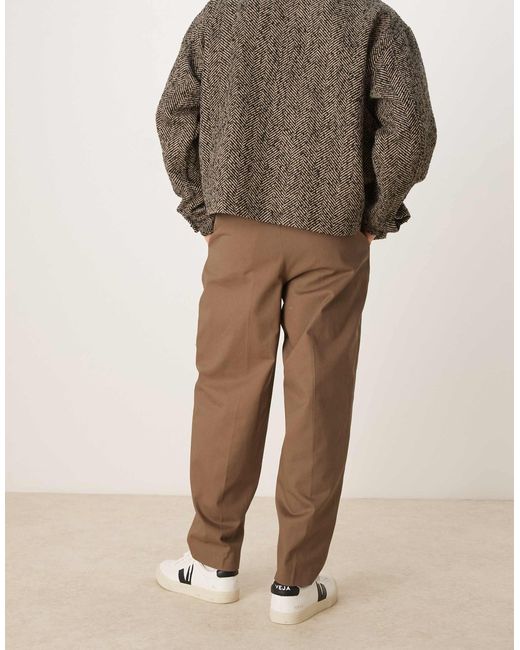ASOS – elegante, schmal zulaufende oversize-chinohose in Natural für Herren