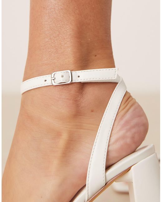 Glamorous White Mid Block Heeled Bow Sandals