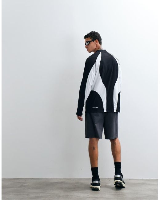 Nike Blue Tech Perforated Central Swoosh Logo Long Sleeve Top for men
