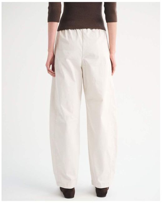 Abercrombie & Fitch White Twill Barrel Pull-On Pant