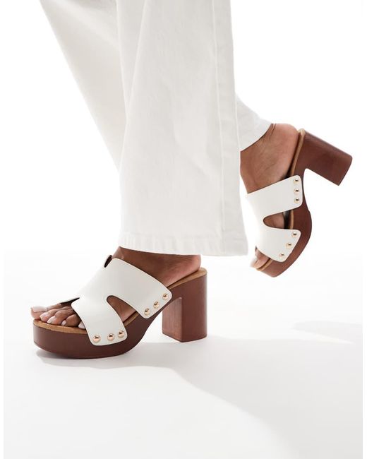 SEQWL White Mule Sandals